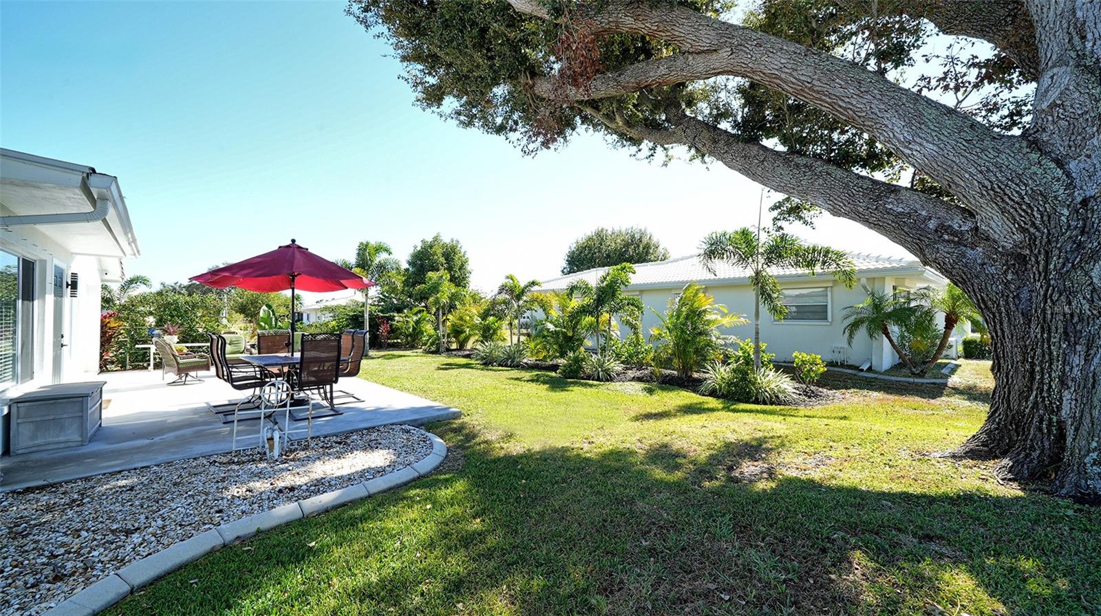 Image 44 of 68 For 3904 Chinaberry Road