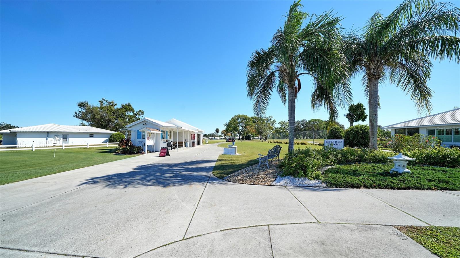 Image 49 of 68 For 3904 Chinaberry Road