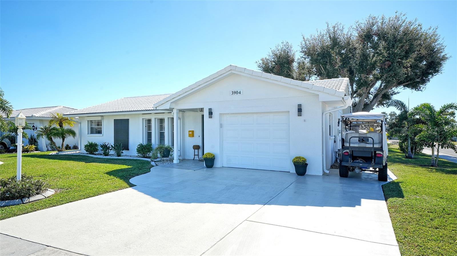 Image 5 of 68 For 3904 Chinaberry Road