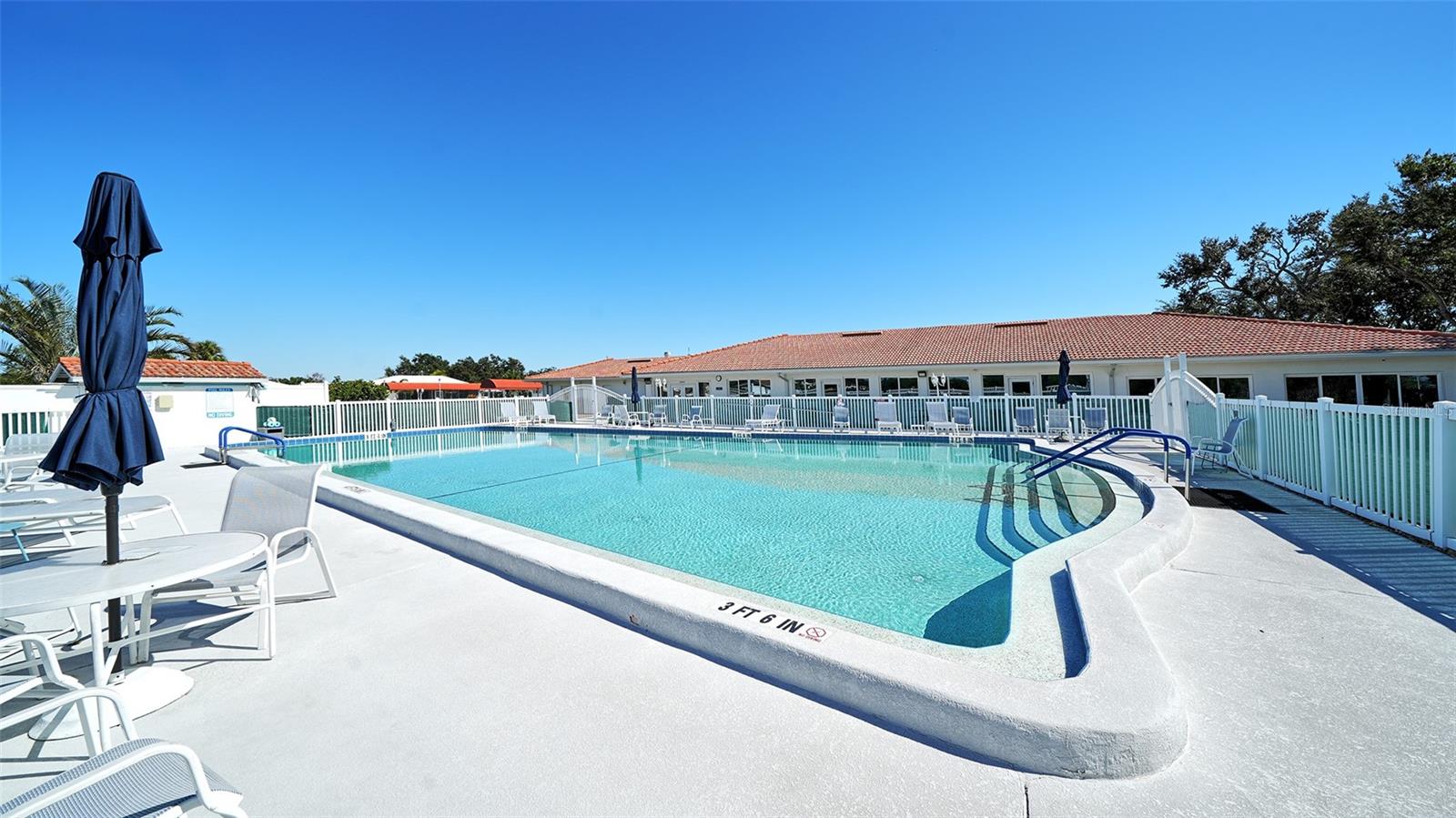 Image 60 of 68 For 3904 Chinaberry Road