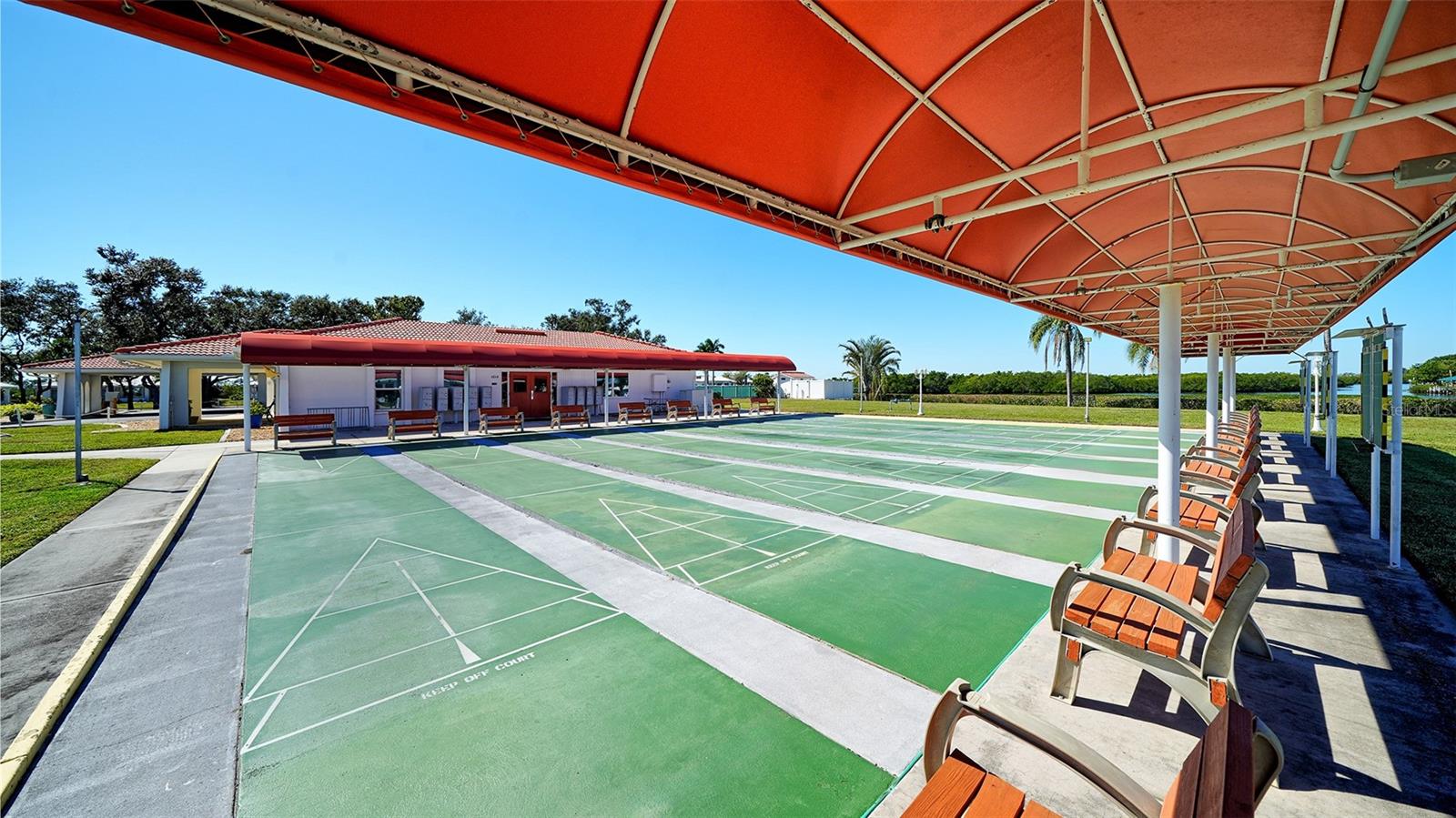 Image 64 of 68 For 3904 Chinaberry Road