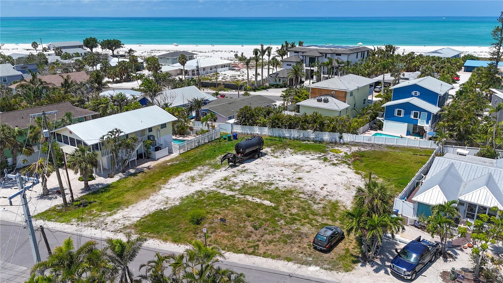 Image 2 of 30 For 777 Jacaranda Road