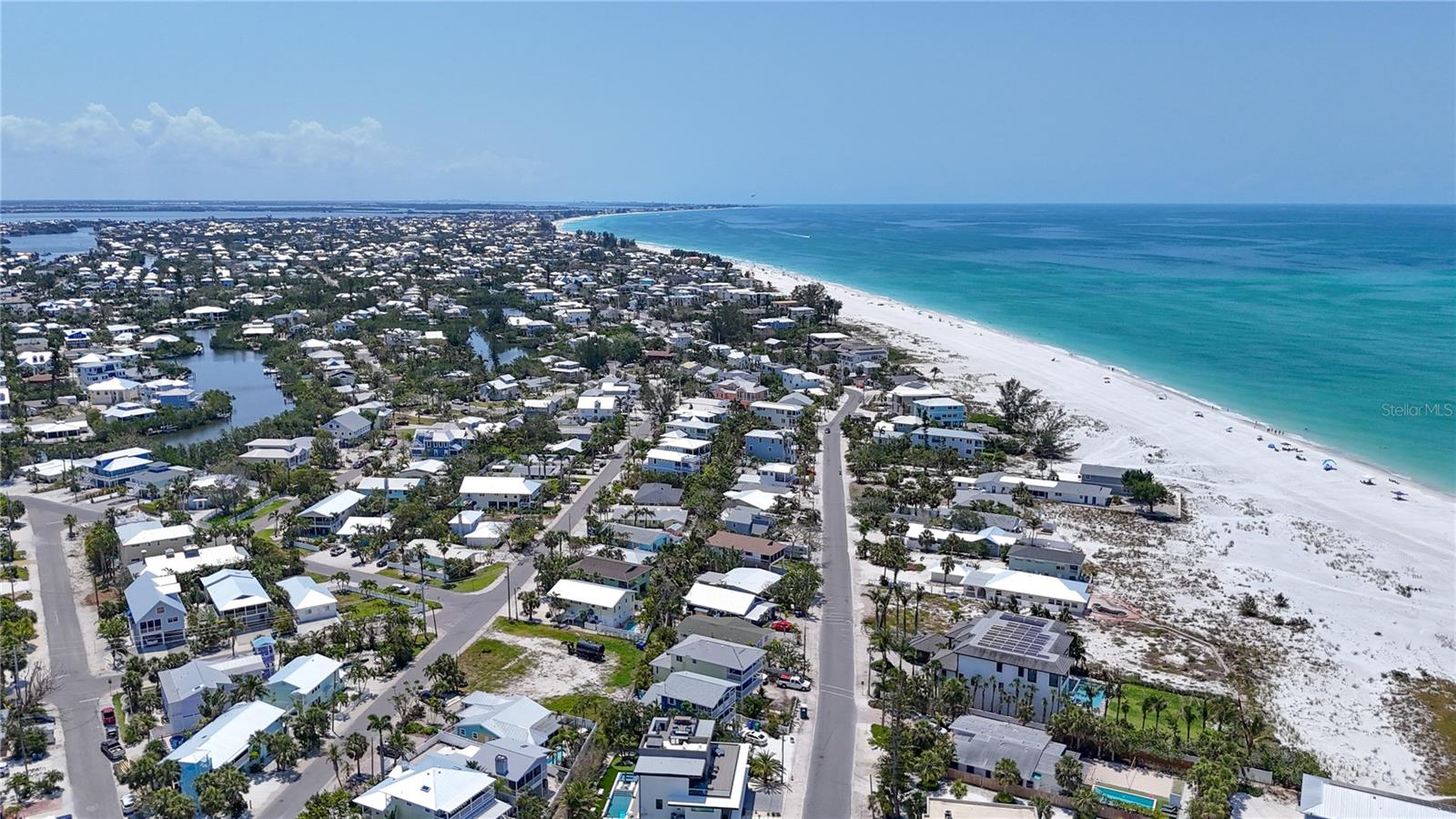 Image 26 of 30 For 777 Jacaranda Road