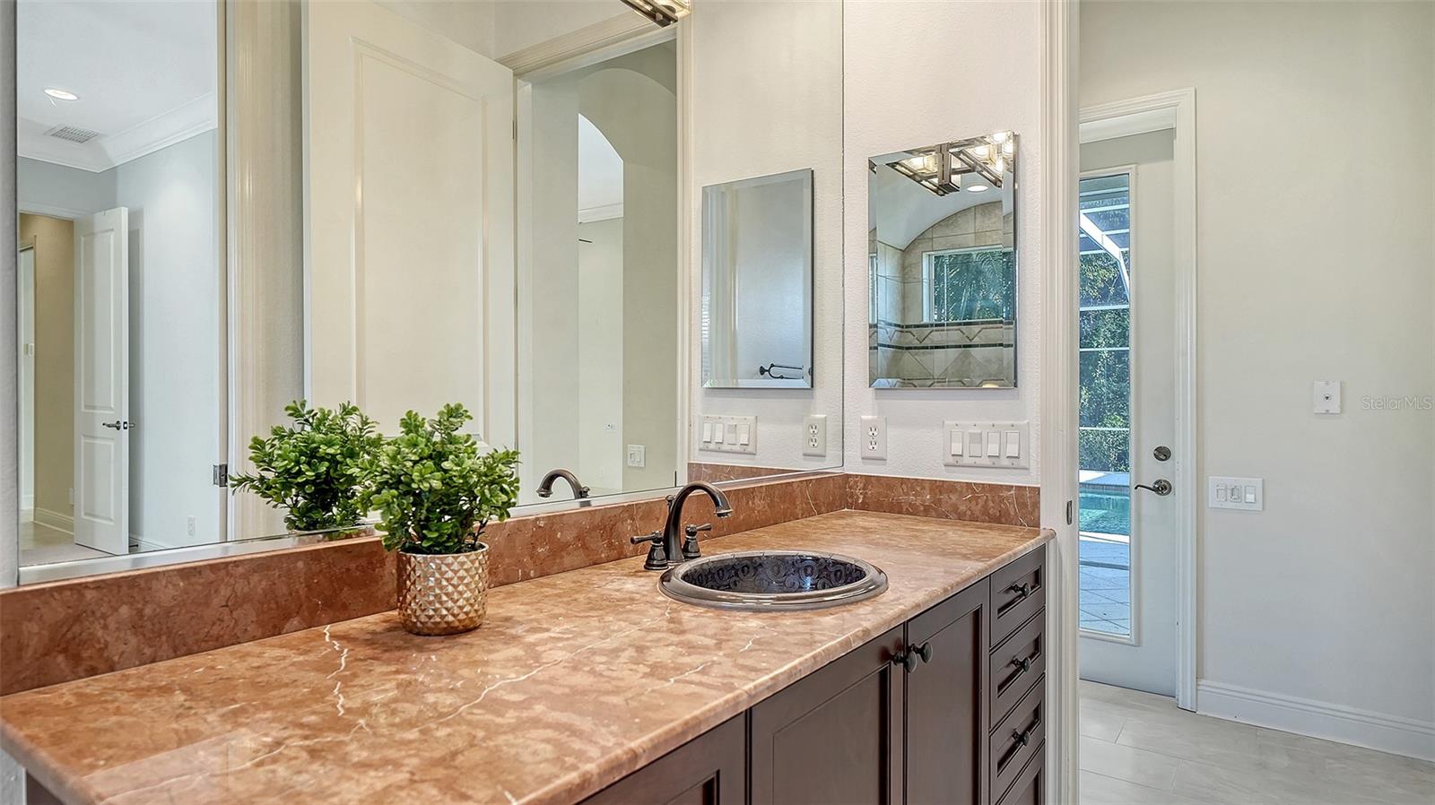 Image 38 of 85 For 6805 Chancery Place