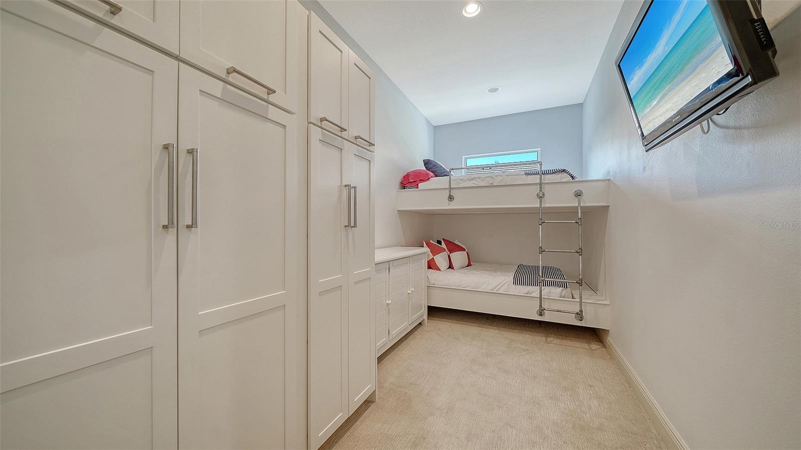 Image 44 of 85 For 6805 Chancery Place