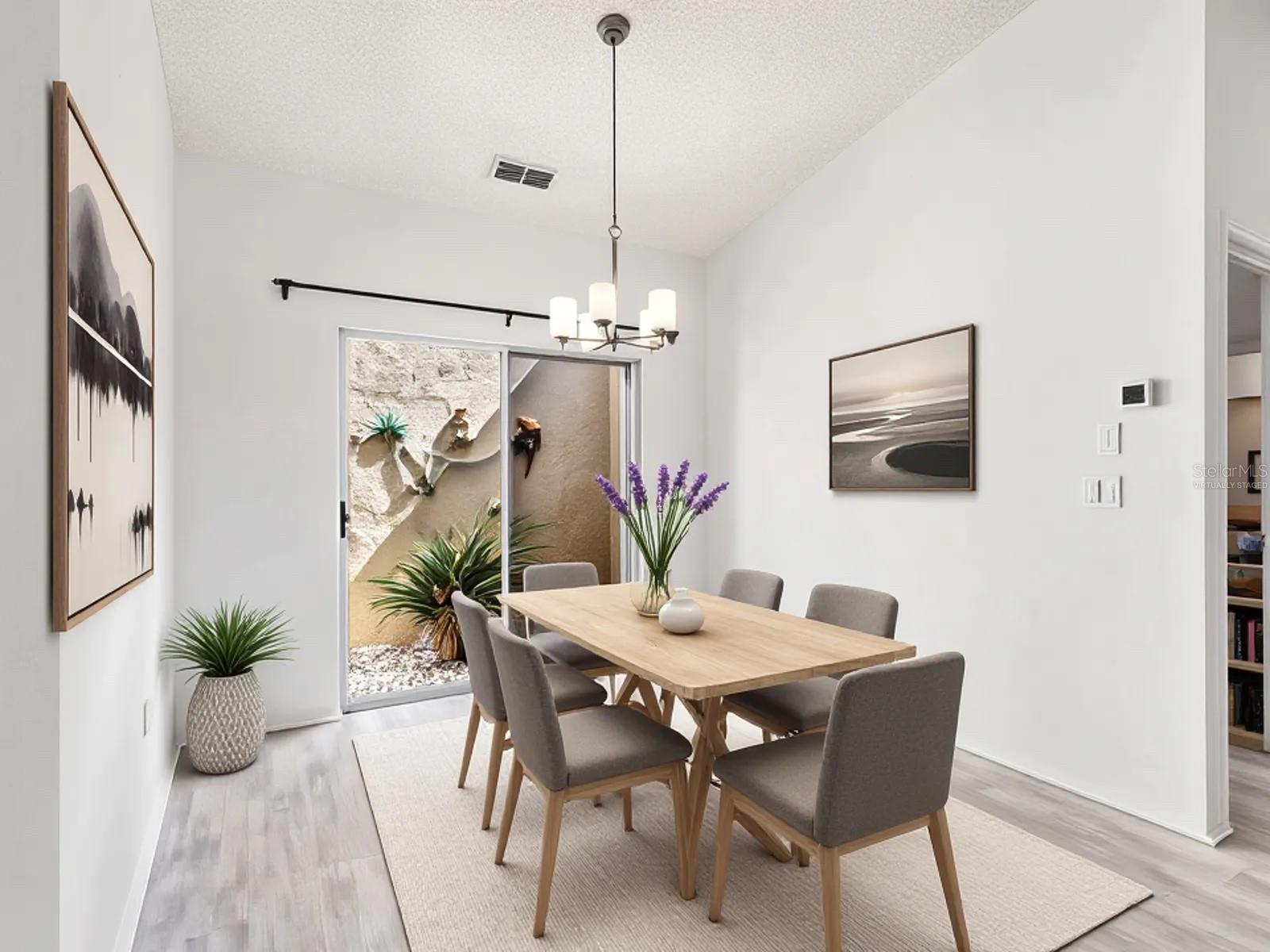 Image 5 of 27 For 220 Chartley Court N