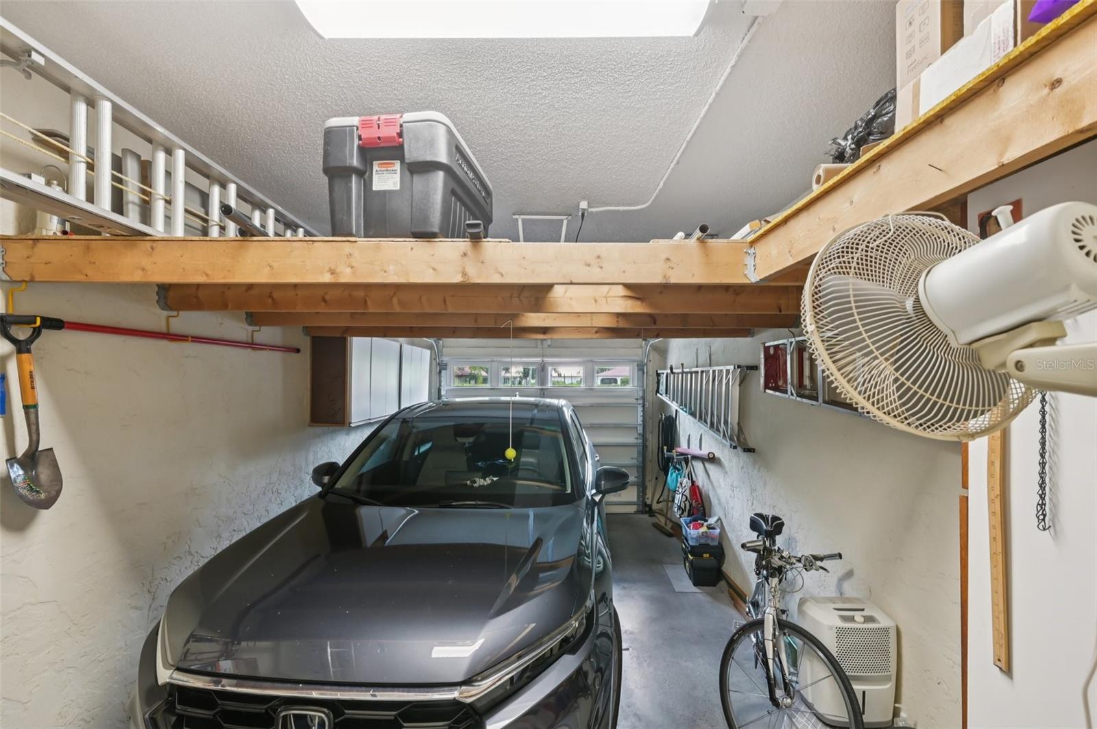 Image 38 of 42 For 5588 Golf Pointe Drive 1