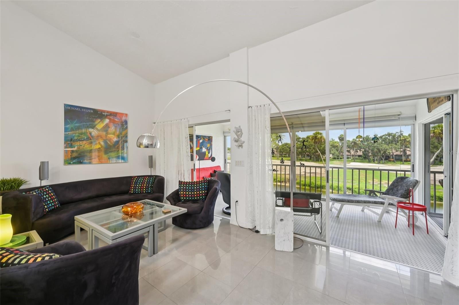 Image 5 of 42 For 5588 Golf Pointe Drive 1