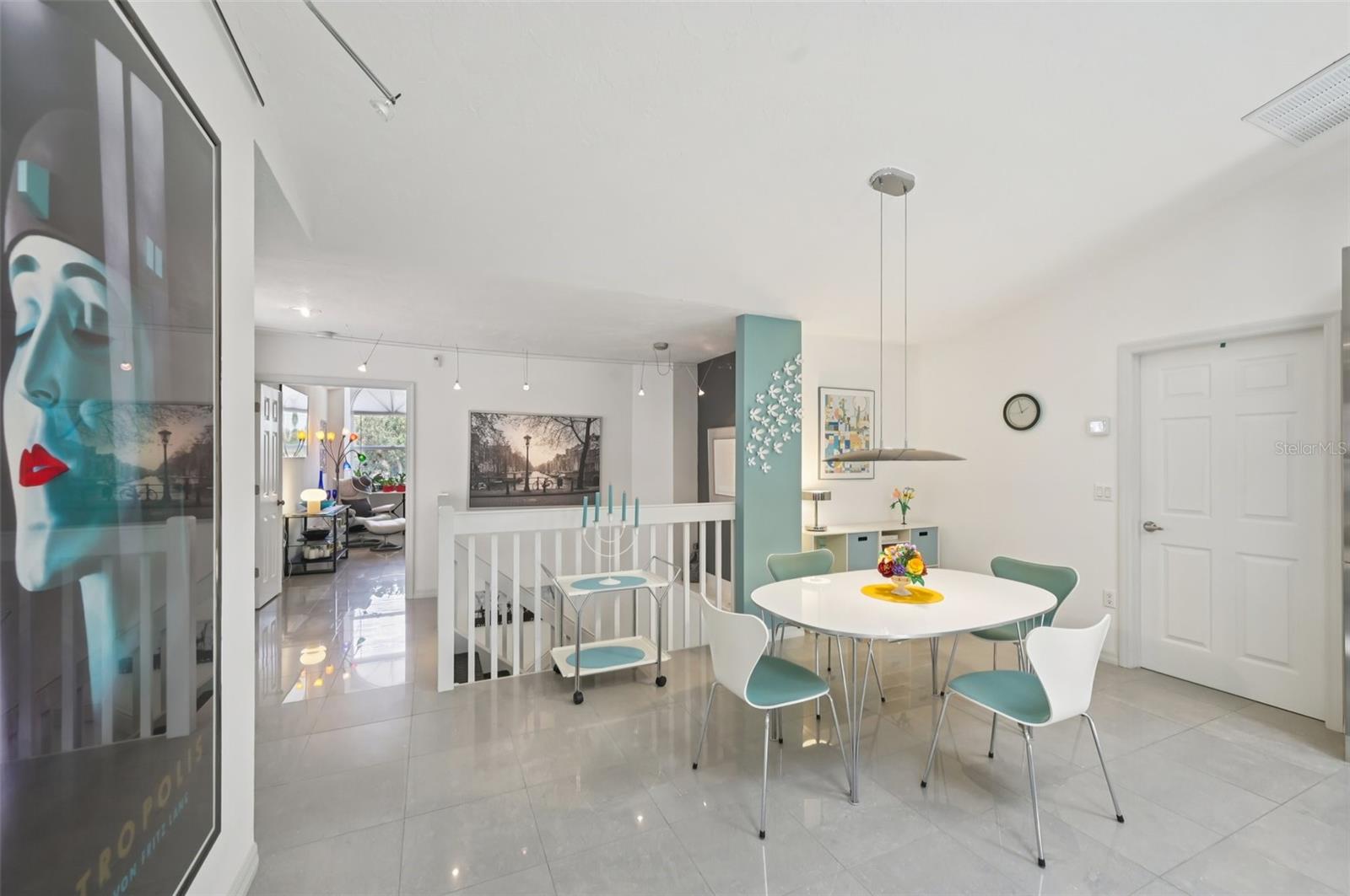 Image 9 of 42 For 5588 Golf Pointe Drive 1