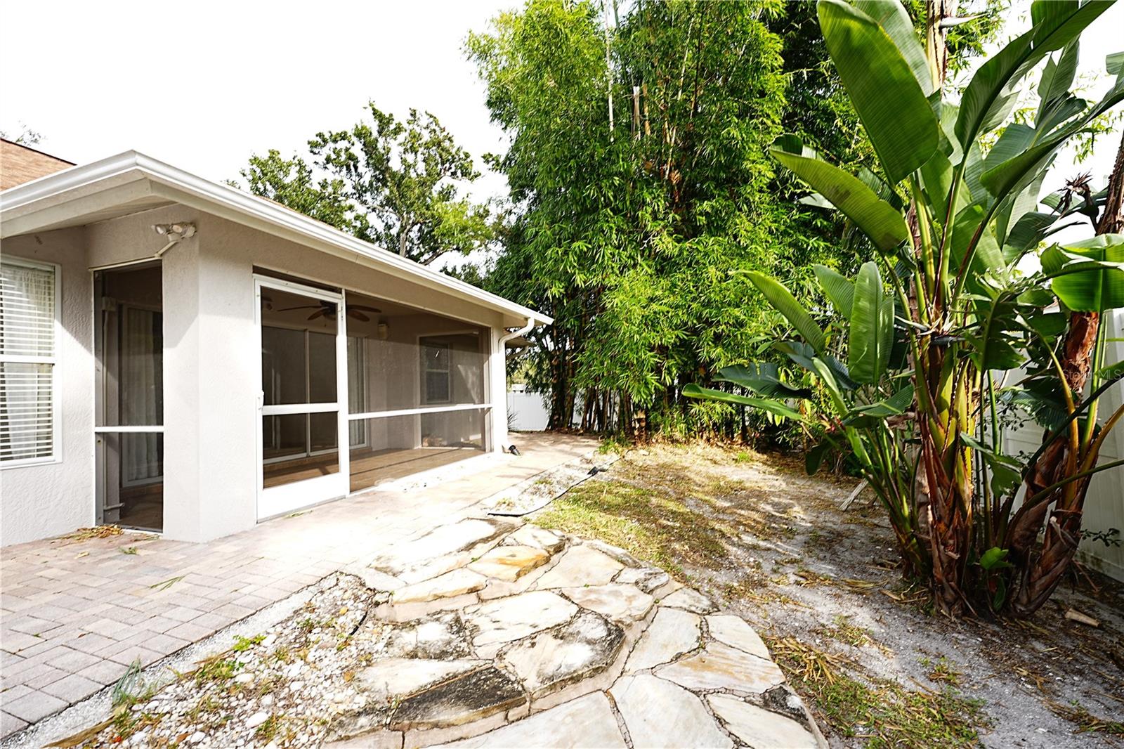 Image 21 of 24 For 285 Marquette Road