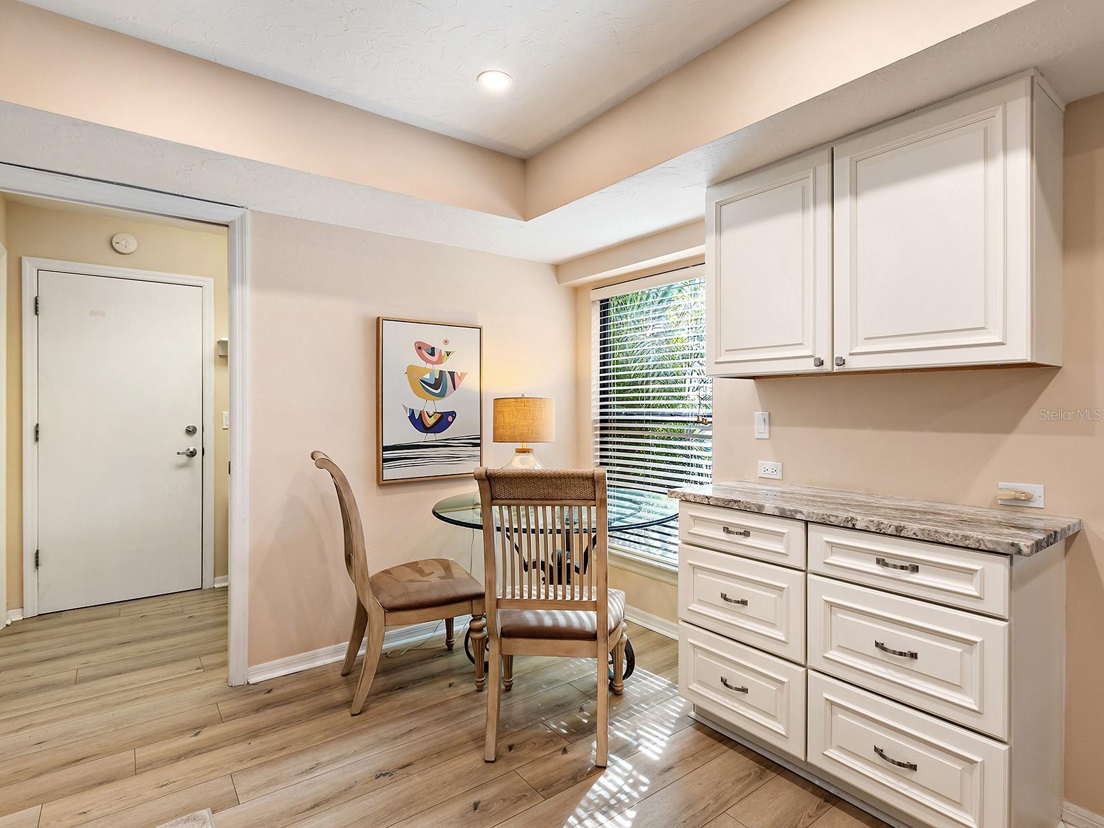 Image 27 of 42 For 6094 Wilshire Boulevard 8