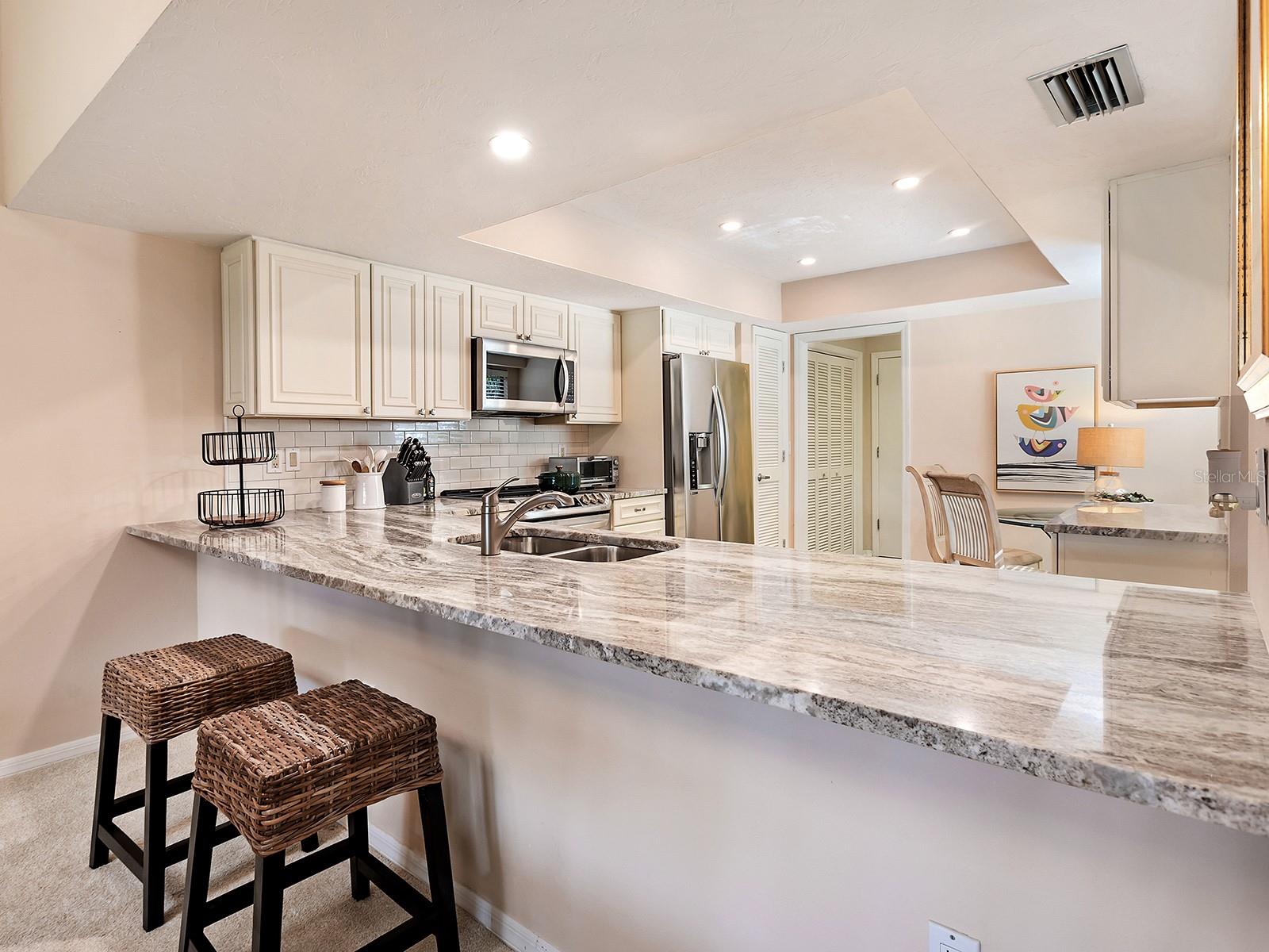 Image 7 of 42 For 6094 Wilshire Boulevard 8