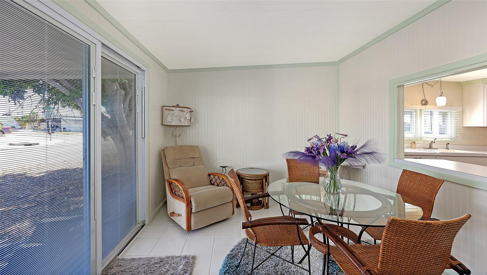 Image 6 of 34 For 2203 Minnesota Avenue