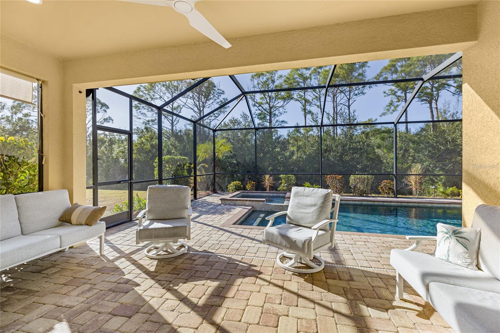 Image 19 of 42 For 12880 Cinqueterre Drive