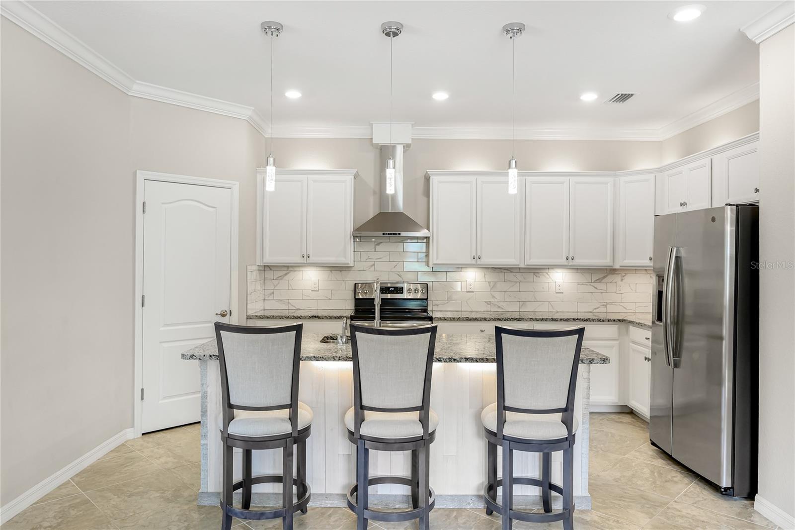 Image 7 of 42 For 12880 Cinqueterre Drive