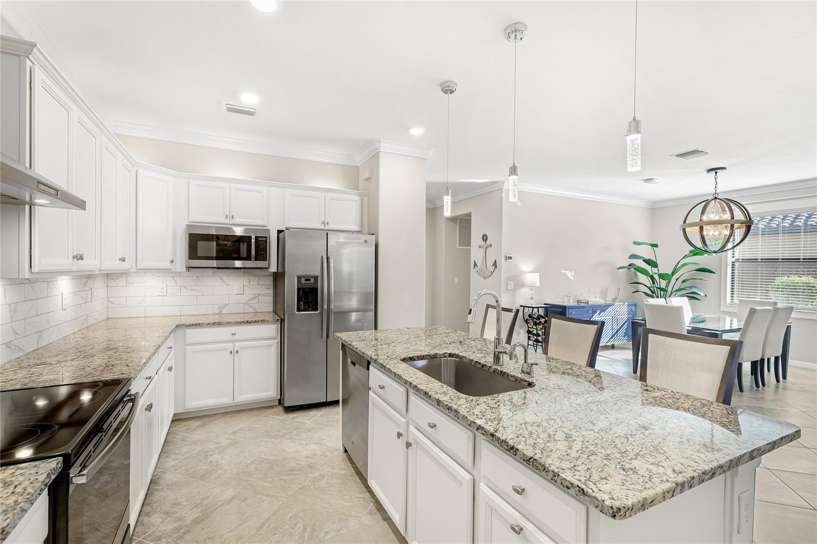 Image 8 of 42 For 12880 Cinqueterre Drive