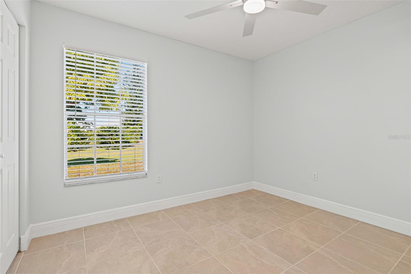 Image 12 of 26 For 3708 40th Avenue W