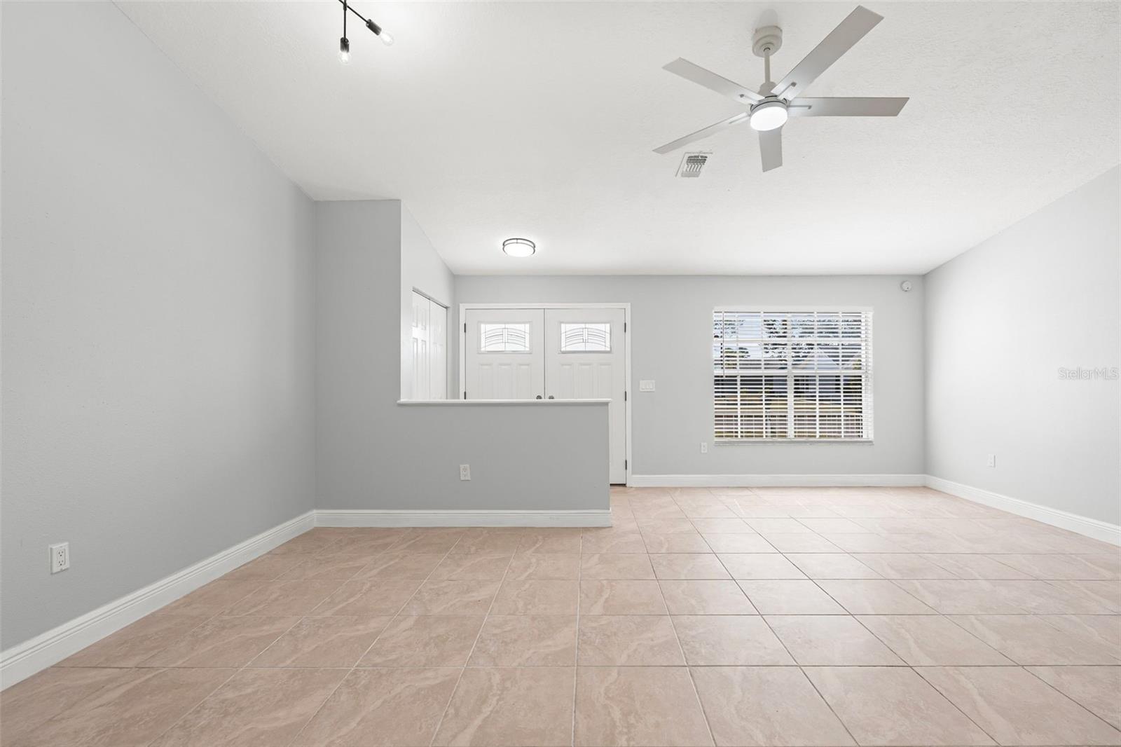 Image 4 of 26 For 3708 40th Avenue W