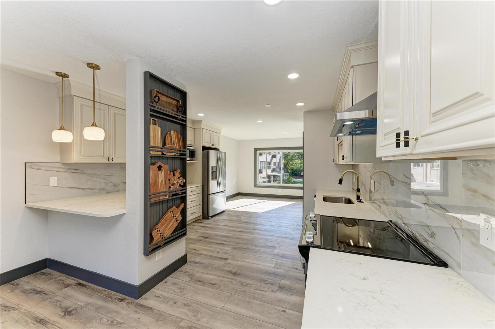 Image 11 of 35 For 2435 Sumatran Way 35