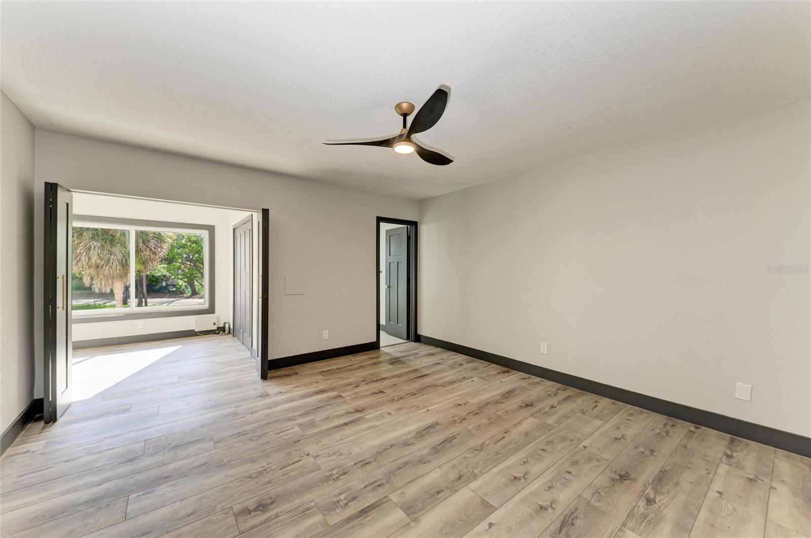 Image 18 of 35 For 2435 Sumatran Way 35