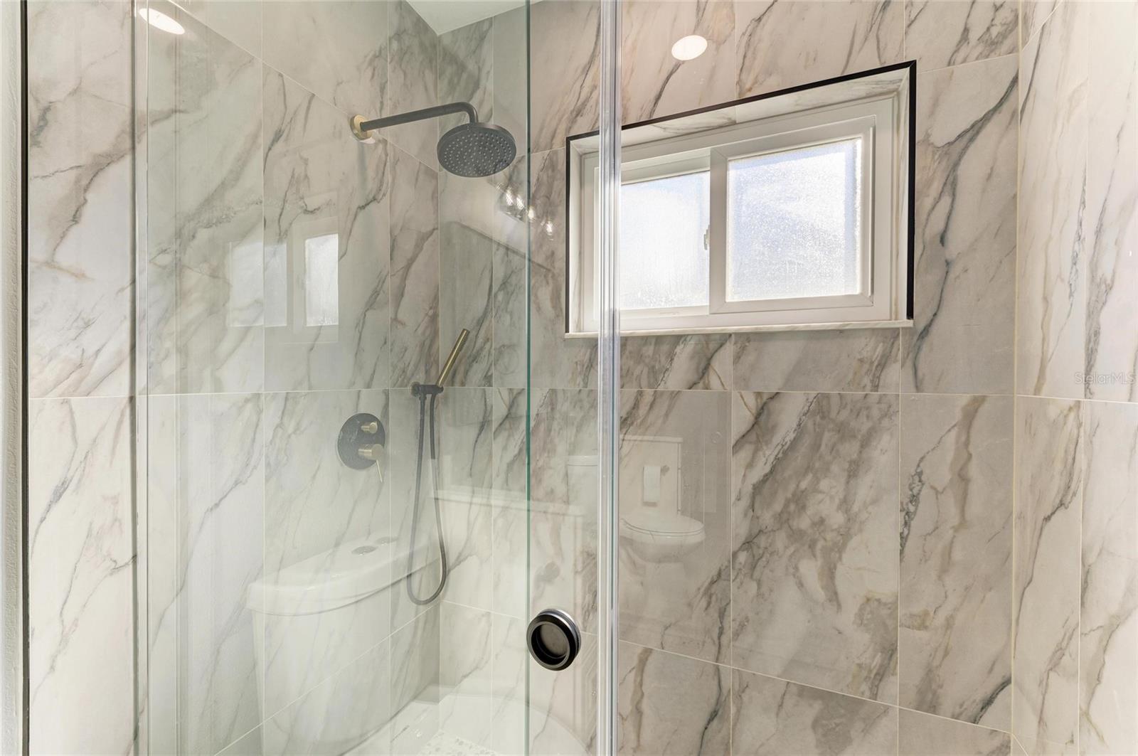 Image 22 of 35 For 2435 Sumatran Way 35