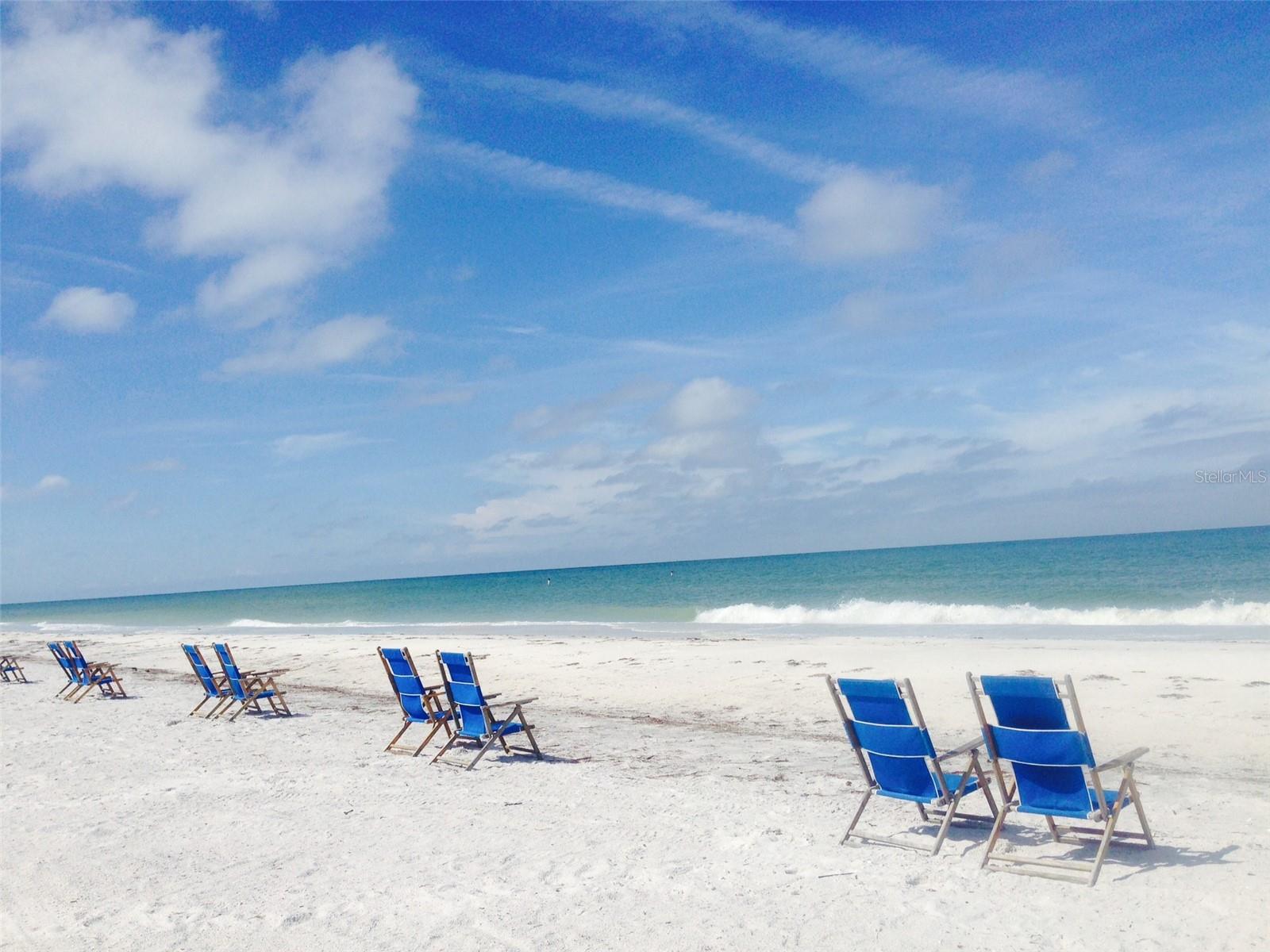 Image 31 of 35 For 2435 Sumatran Way 35