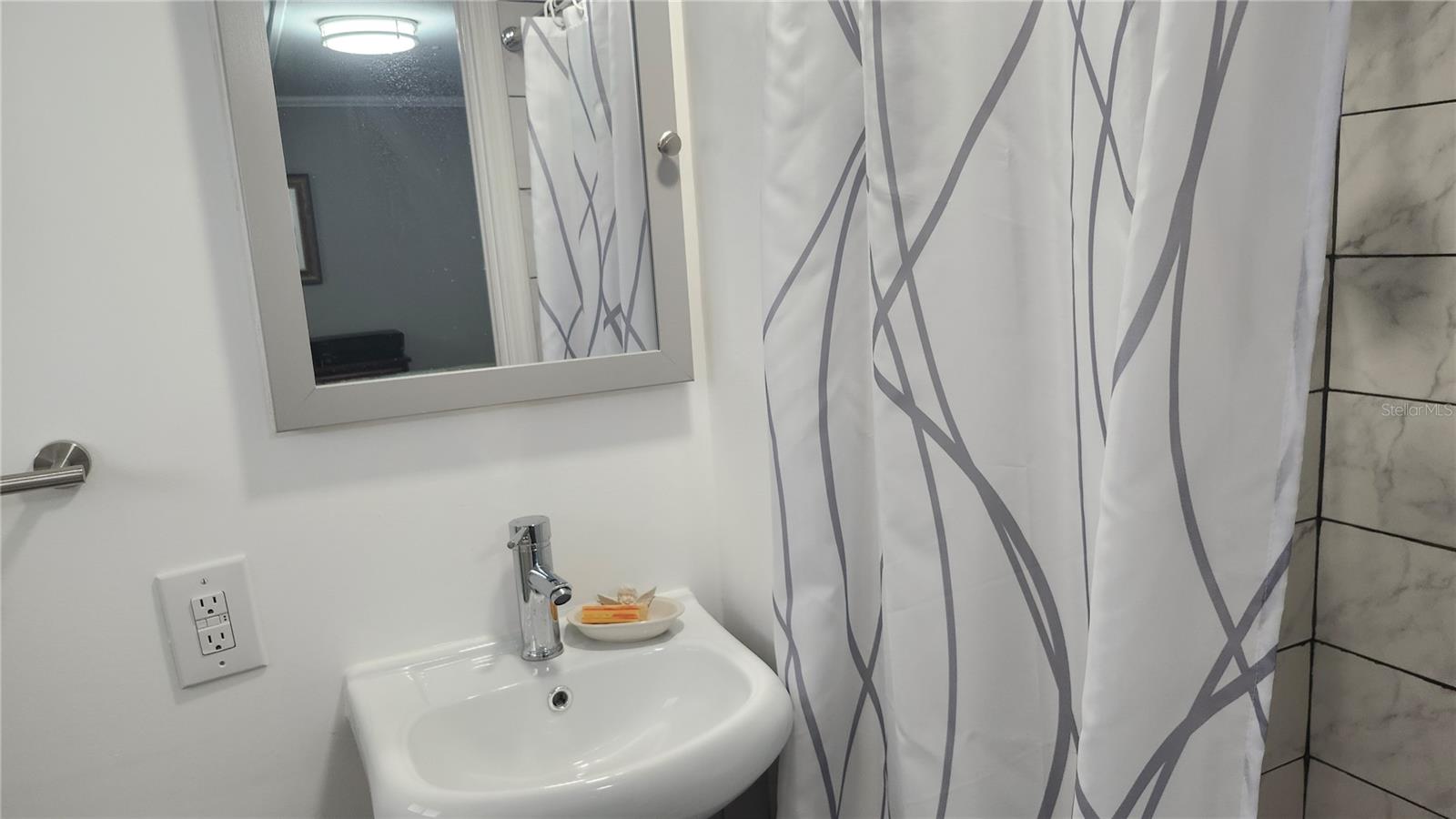 Image 11 of 24 For 1707 28th Avenue Drive W