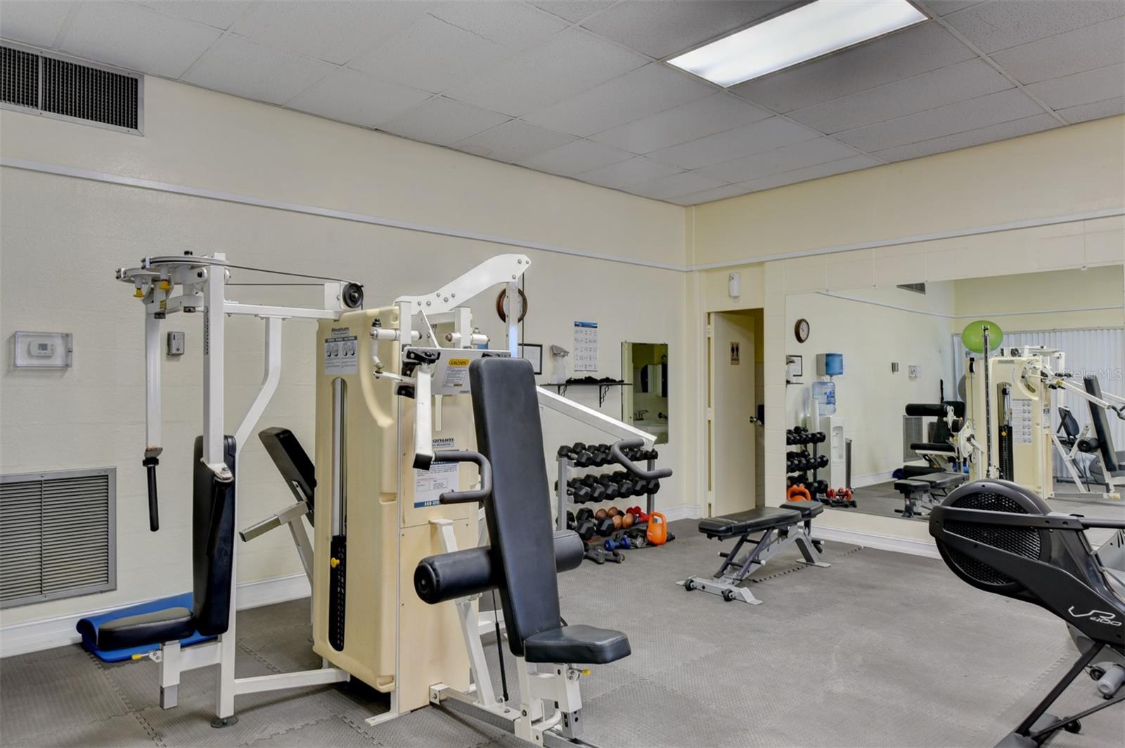 Image 14 of 24 For 1707 28th Avenue Drive W