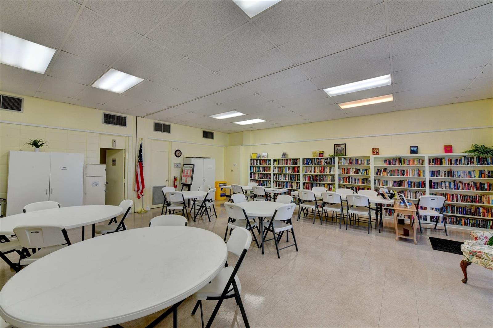 Image 17 of 24 For 1707 28th Avenue Drive W