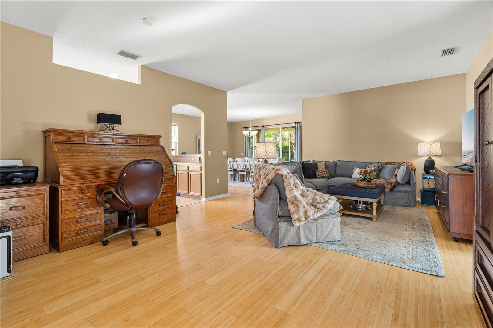 Image 15 of 36 For 8860 Founders Circle