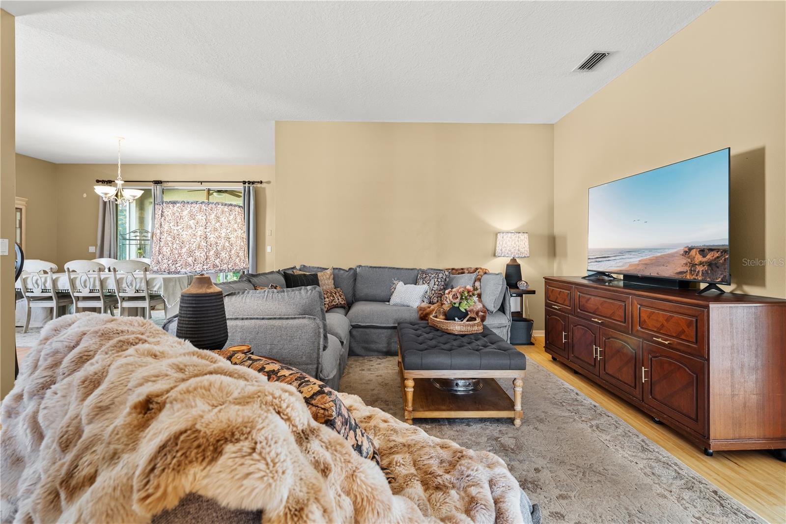 Image 17 of 36 For 8860 Founders Circle