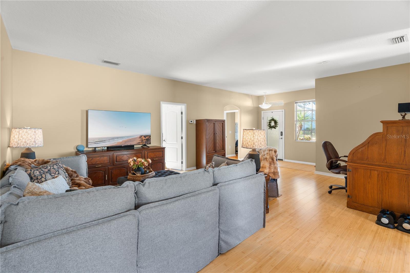 Image 19 of 36 For 8860 Founders Circle