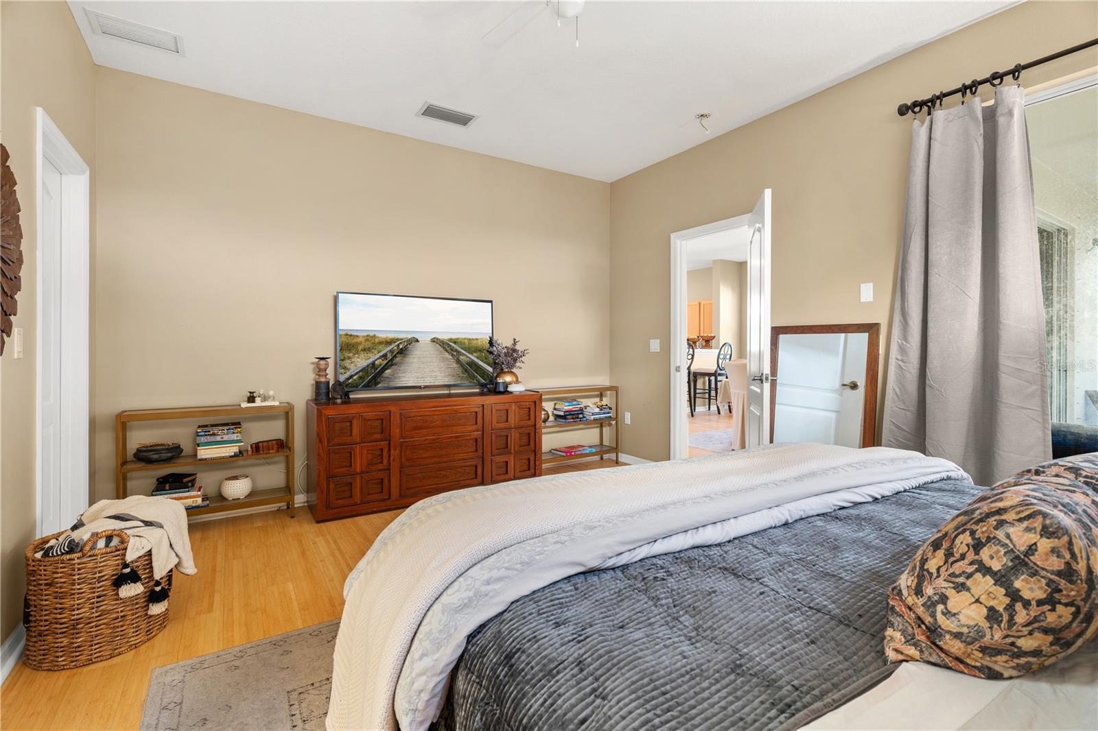 Image 32 of 36 For 8860 Founders Circle