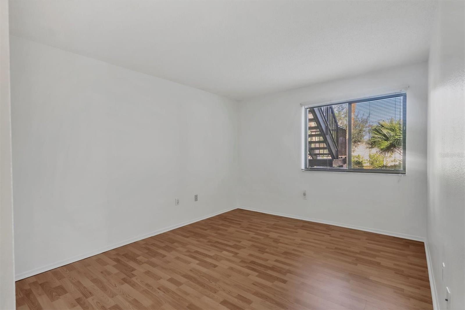 Image 19 of 34 For 5400 34th Street W B17