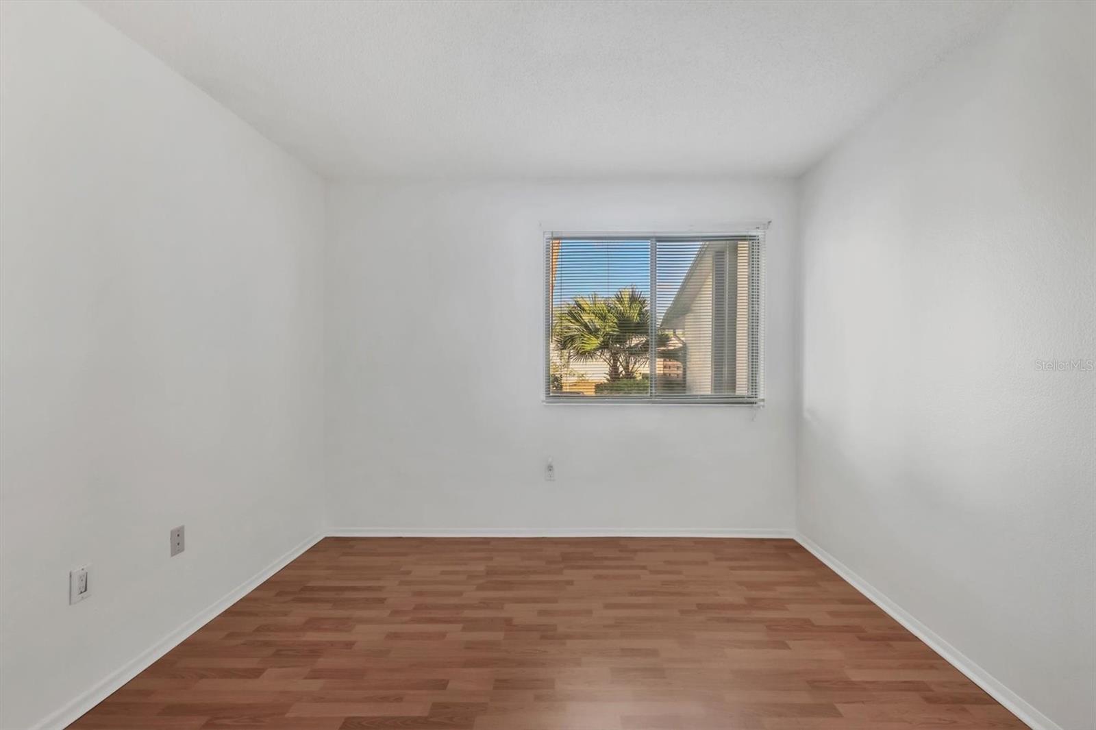 Image 21 of 34 For 5400 34th Street W B17