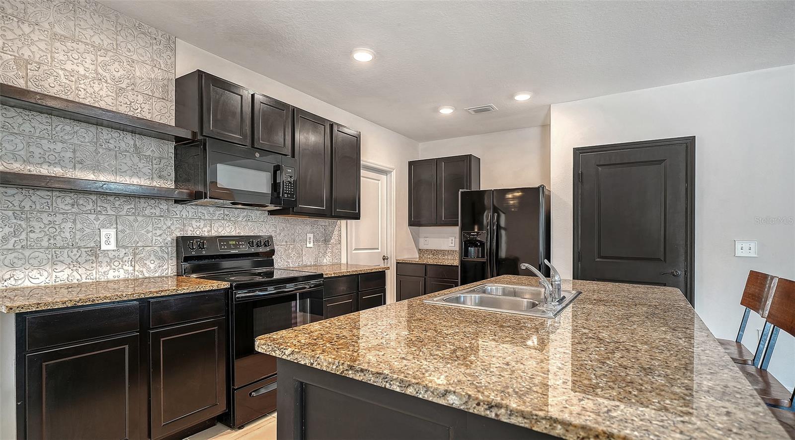 Image 16 of 48 For 5150 San Palermo Drive