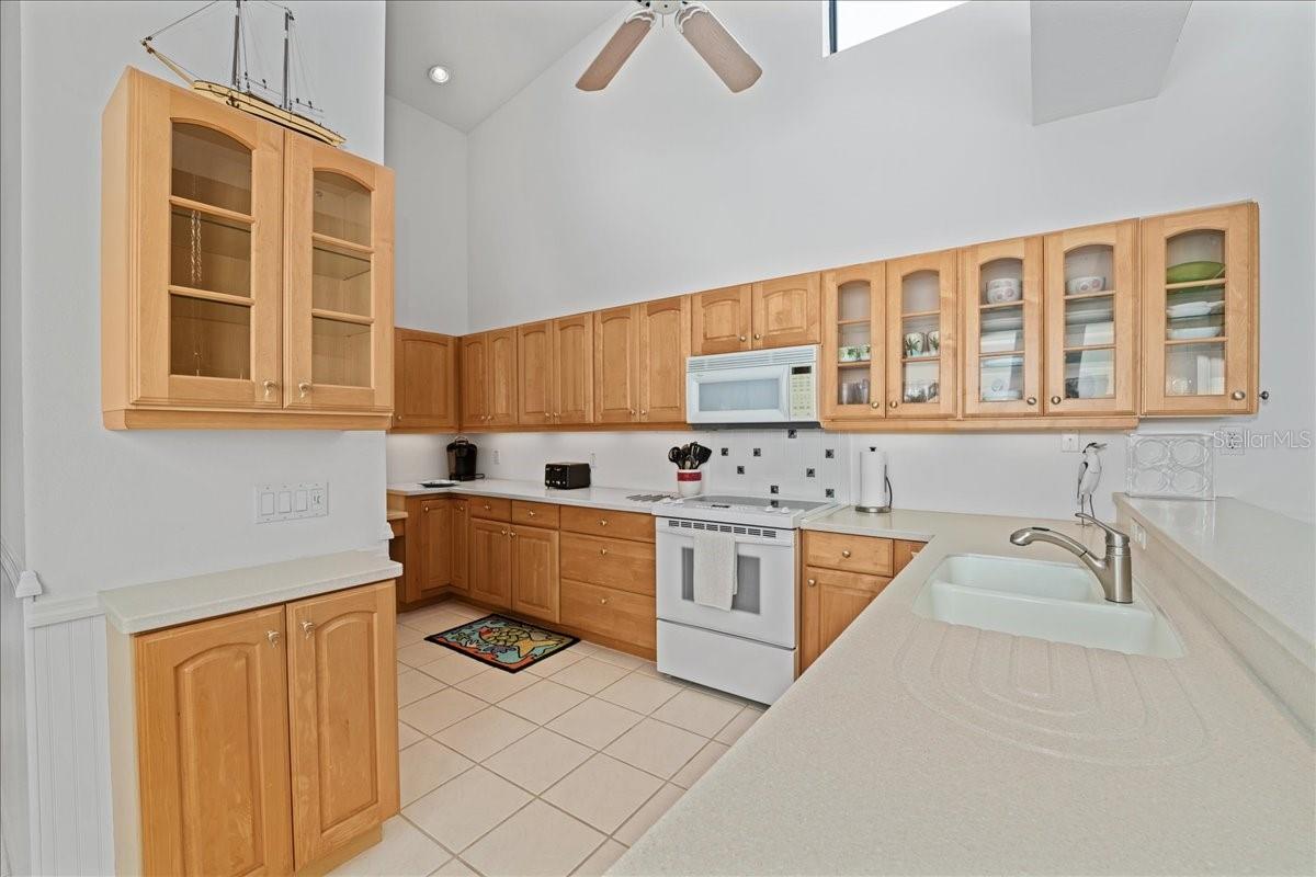 Image 15 of 74 For 4112 128th Street W 605