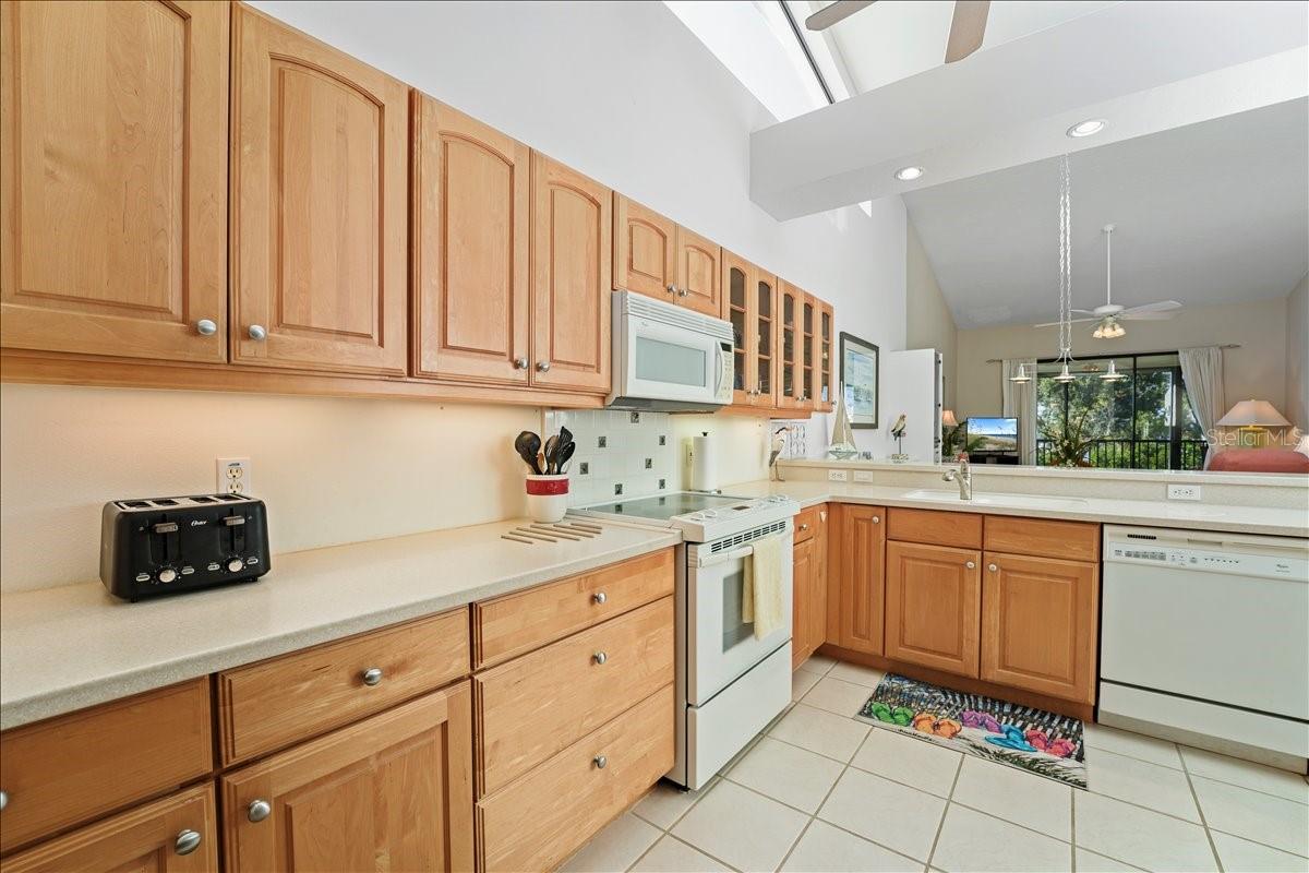 Image 17 of 74 For 4112 128th Street W 605