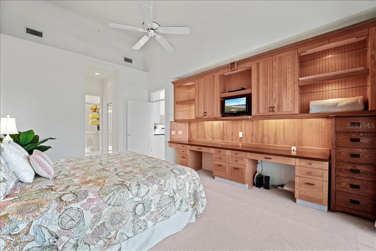 Image 23 of 74 For 4112 128th Street W 605