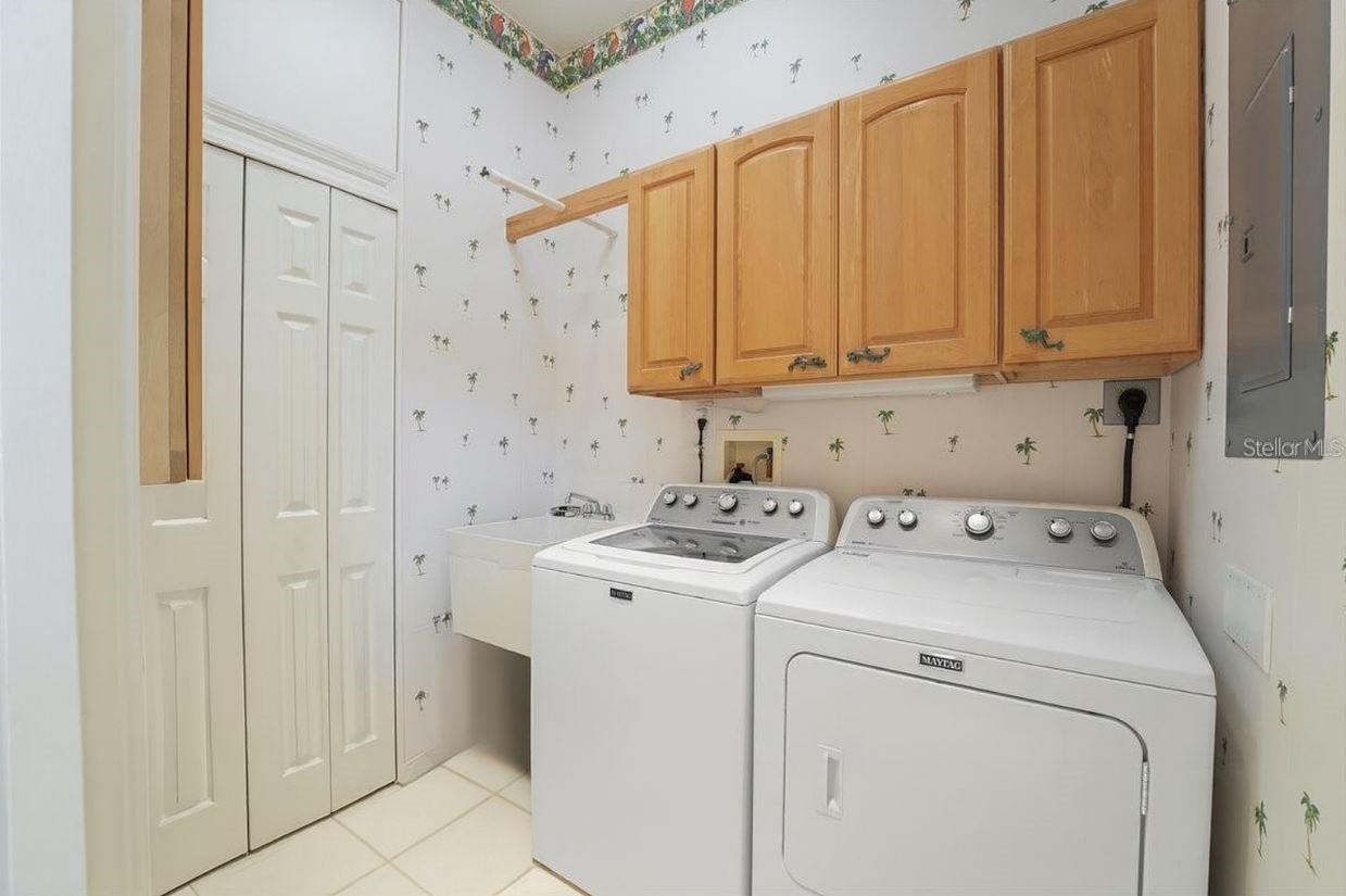 Image 32 of 74 For 4112 128th Street W 605