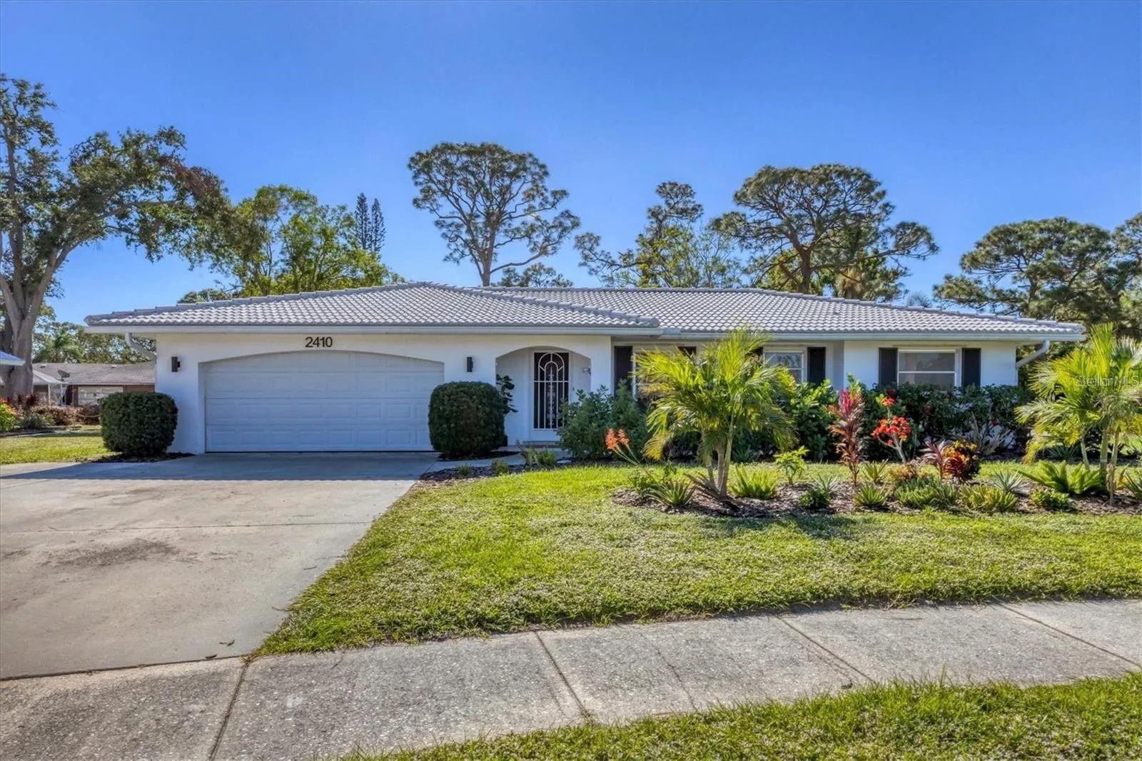 Details for 2410 Cass Street, SARASOTA, FL 34231