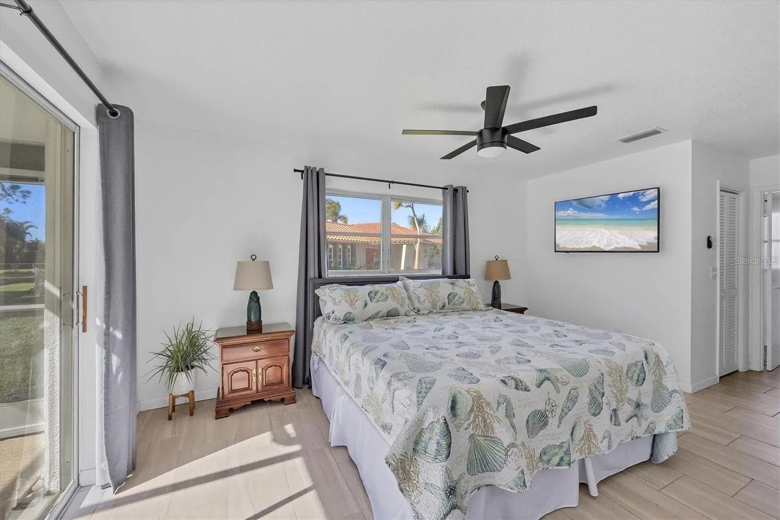 Image 15 of 33 For 2410 Cass Street