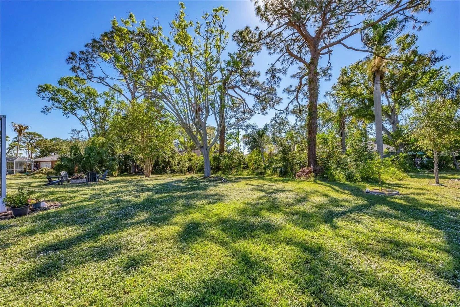 Image 32 of 33 For 2410 Cass Street