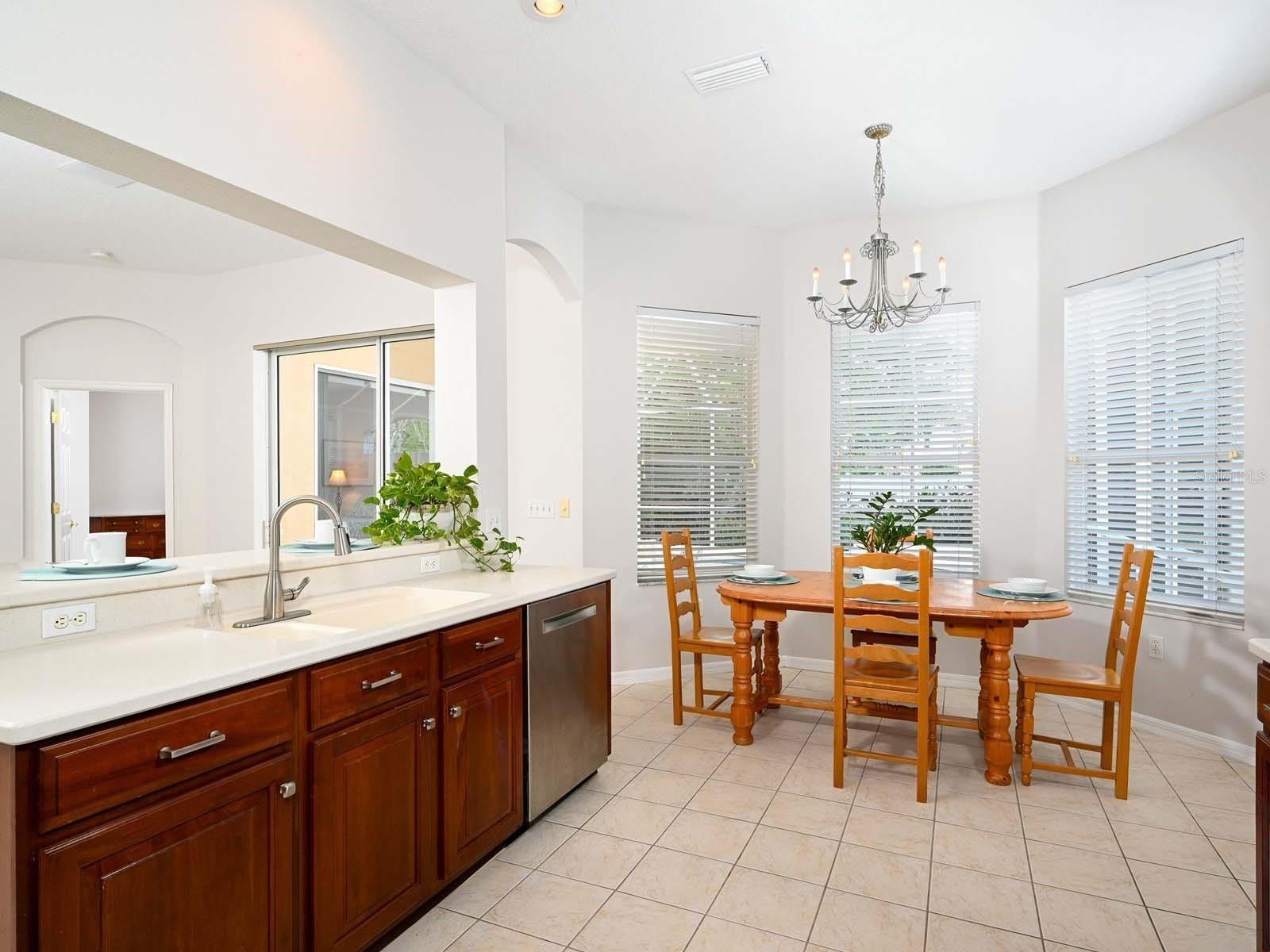 Image 10 of 85 For 6421 Blue Grosbeak Circle