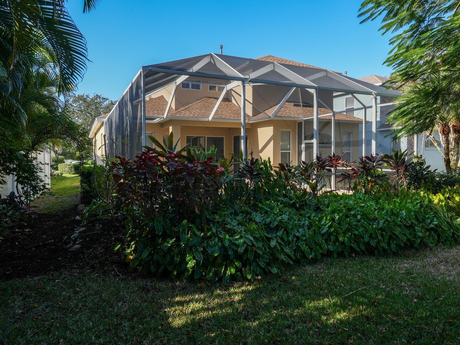 Image 36 of 85 For 6421 Blue Grosbeak Circle