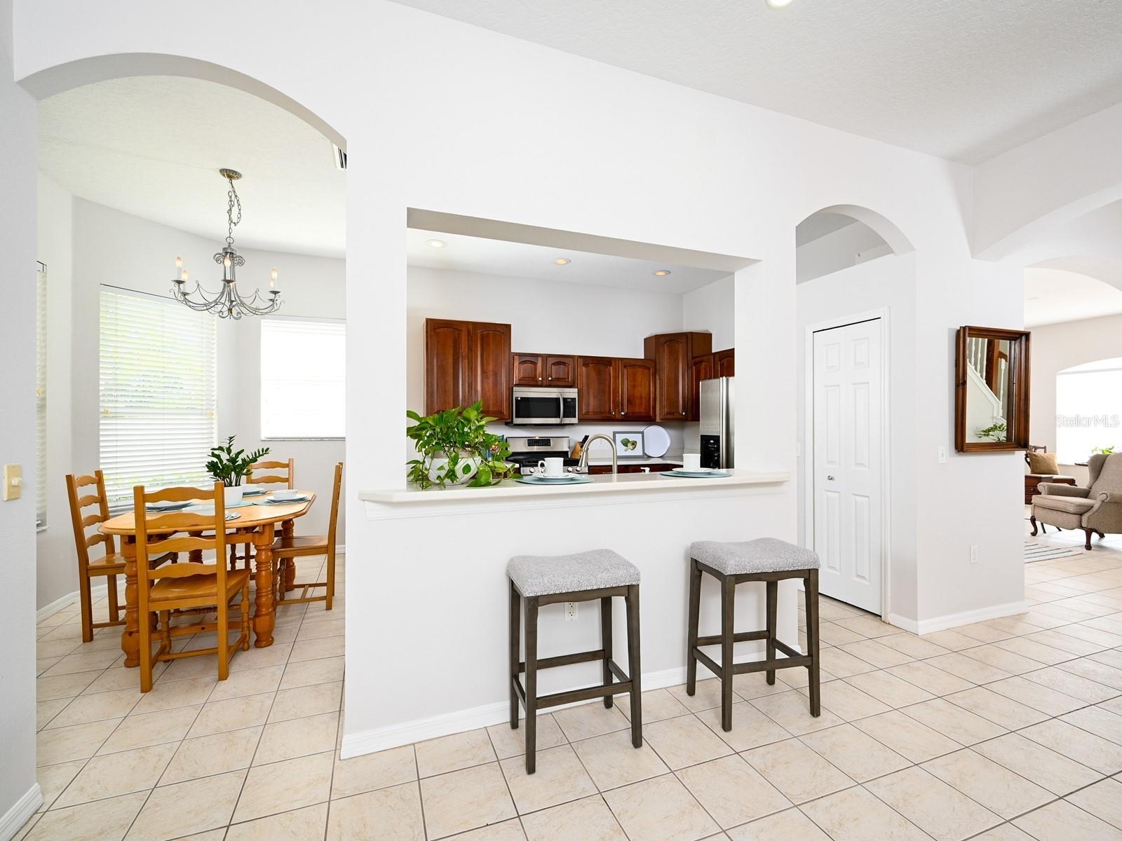 Image 8 of 85 For 6421 Blue Grosbeak Circle