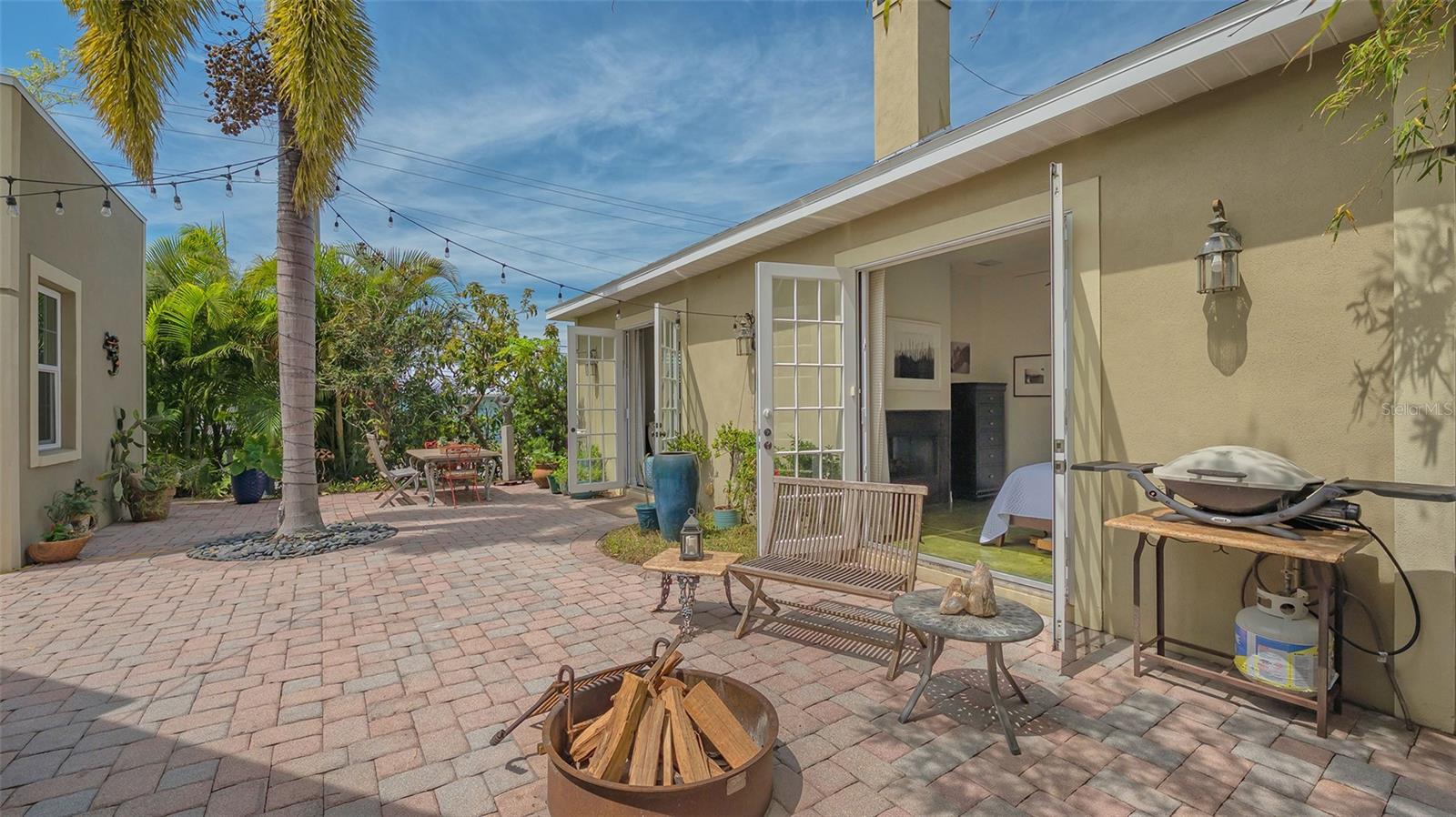 Image 33 of 84 For 640 Osprey Avenue