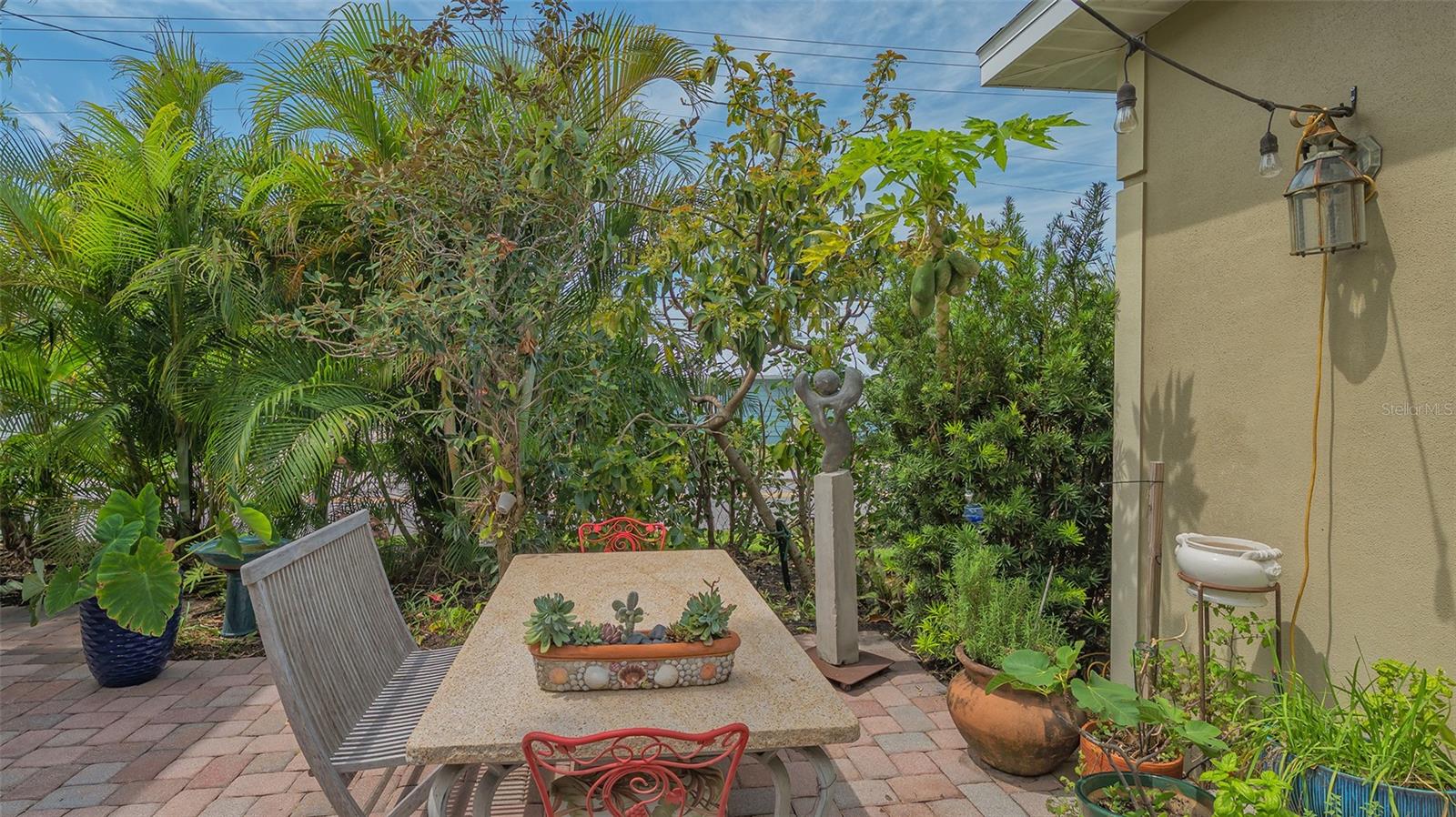 Image 40 of 84 For 640 Osprey Avenue