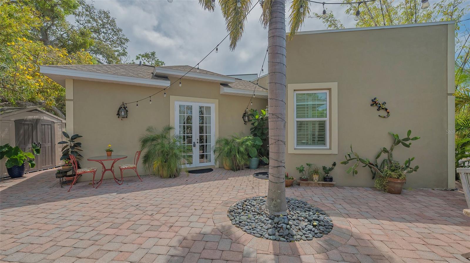 Image 42 of 84 For 640 Osprey Avenue