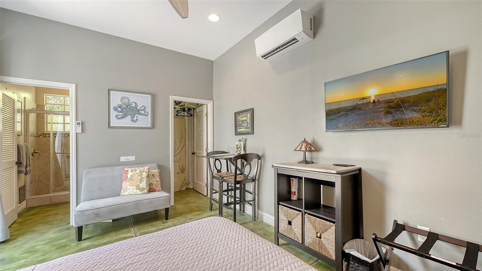 Image 48 of 84 For 640 Osprey Avenue